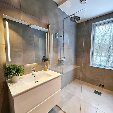 Realnorth Vip - 420m2 - Football Field Jacuzzi Billiards * 特罗姆瑟