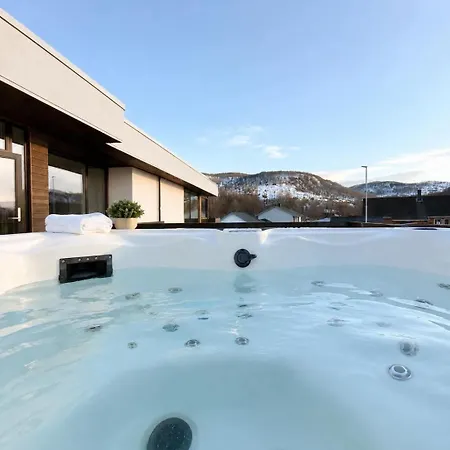 Realnorth Vip - 420m2 - Football Field Jacuzzi Billiards 别墅 特罗姆瑟